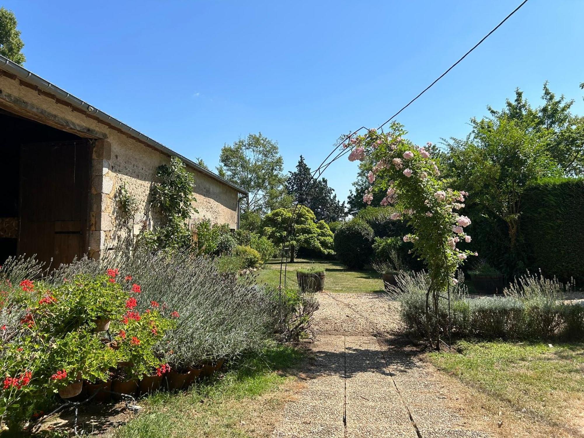 2 Chez Tabuteau Bed and Breakfast Plaisance  Exteriör bild